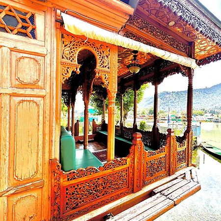 Srīnagar The Badyari Palace Houseboats المظهر الخارجي الصورة